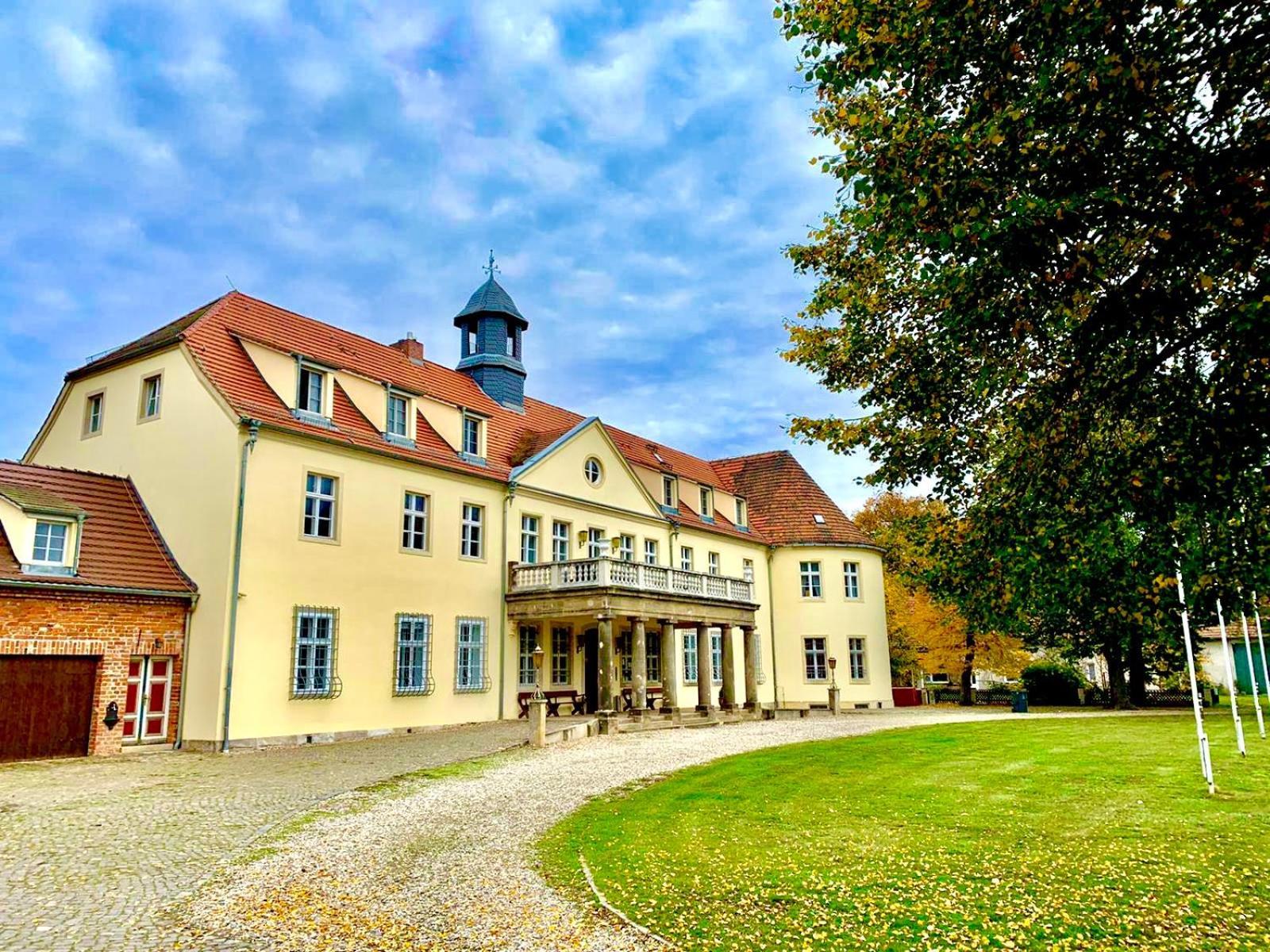 Hotel Garni Schloss Grochwitz Herzberg  エクステリア 写真