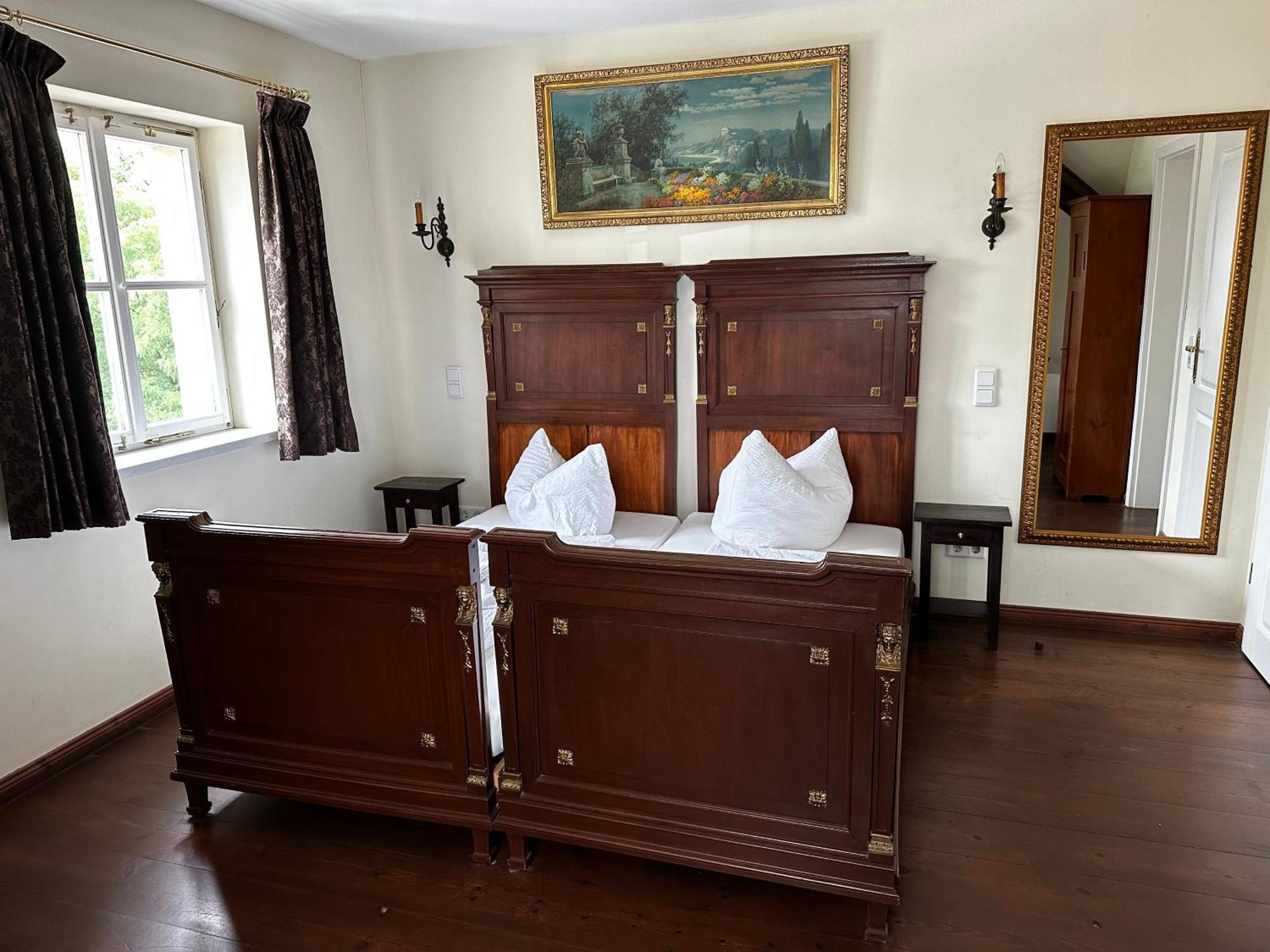 Hotel Garni Schloss Grochwitz Herzberg  エクステリア 写真